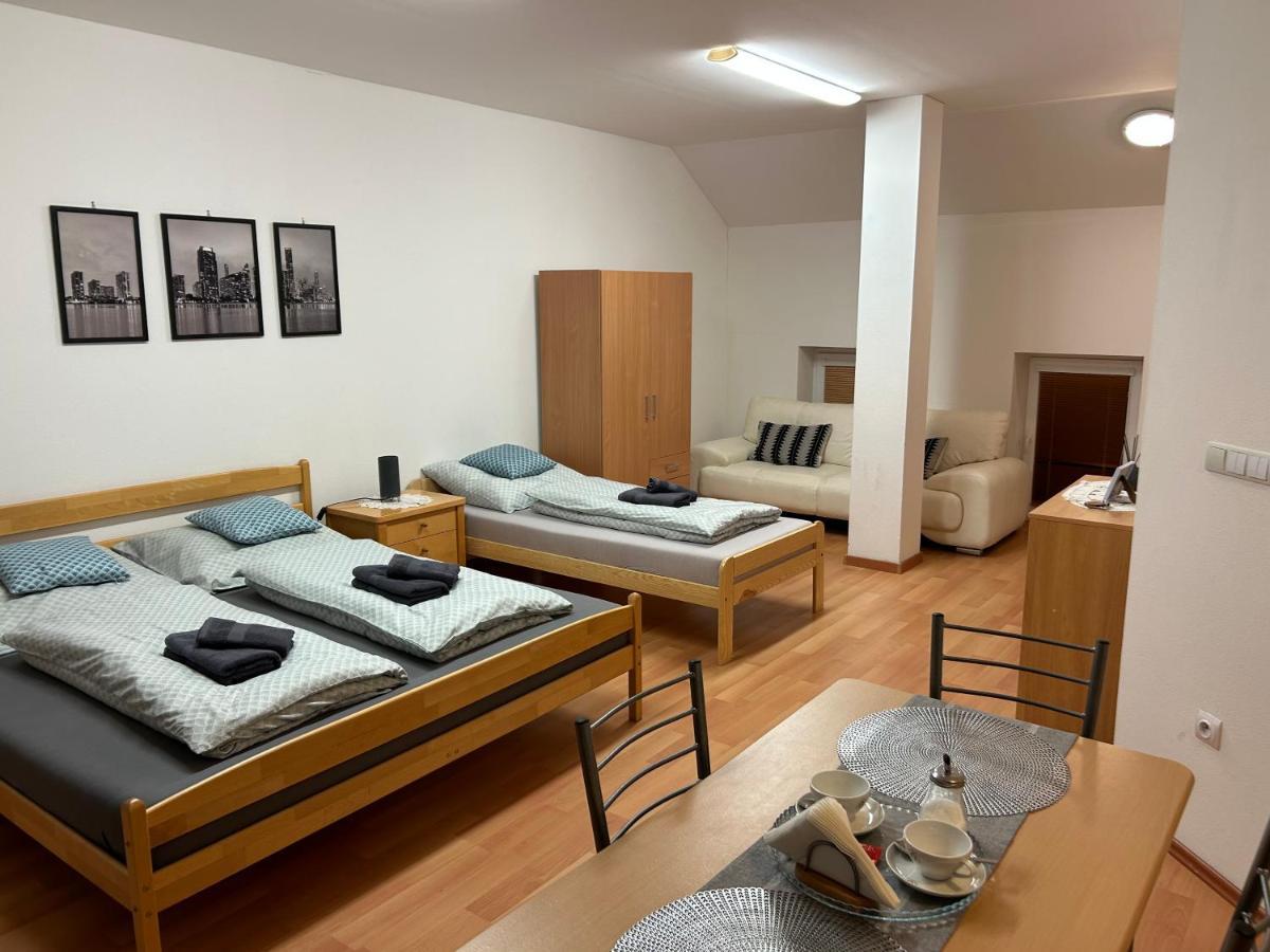 Konde Apartments D Dunajská Streda Dış mekan fotoğraf